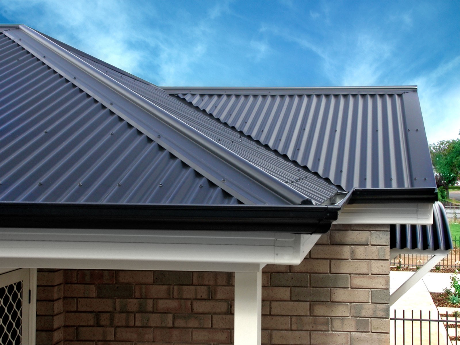 Stratco Roll Top Ridge Zincalume Roofers Online