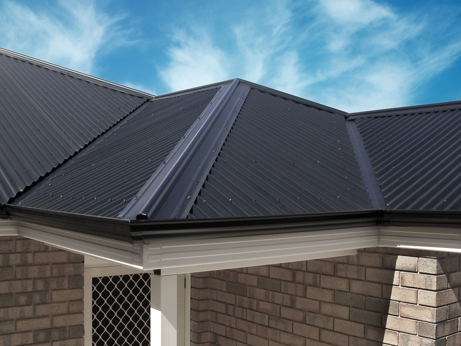 Stratco Standard Valley Zincalume Roofing Flashing Shop By Product Roofers Online 